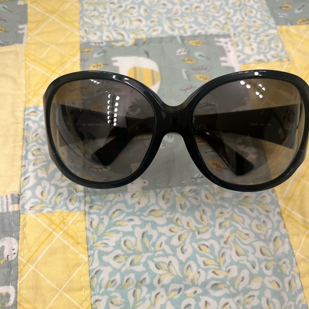 Fendi Sunglasses (PRICE FIRM)